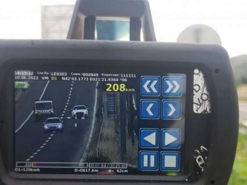 Shoferi lëvizte me shpejtësi 208 km/h, gjobitet nga policia