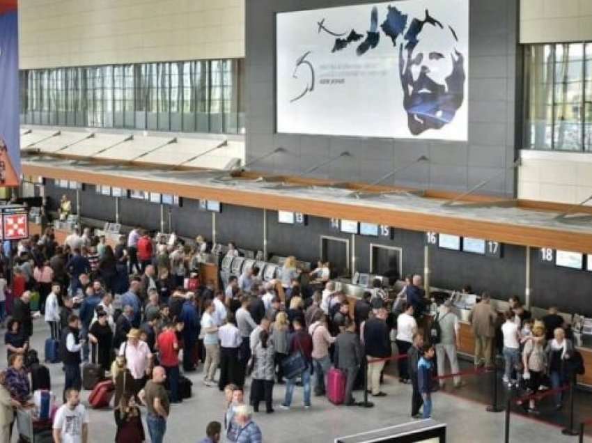 Punëtori i ekuipazhit të aeroplanit lëndohet në Aeroportin e Prishtinës