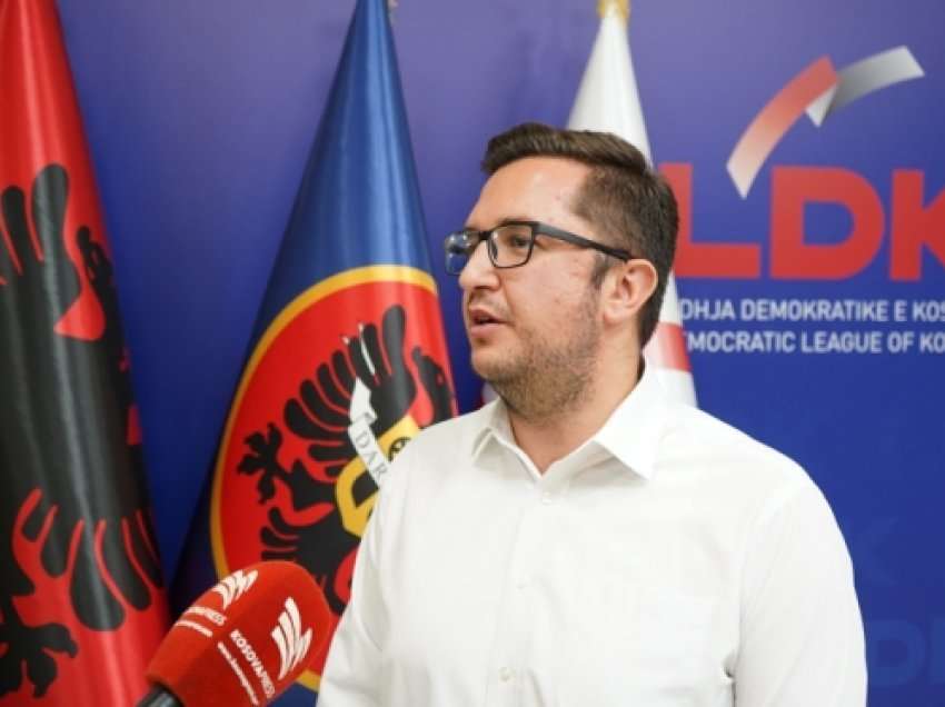 Deputeti i LDK-së i përgjigjet ministrit Murati për çmimin e naftës