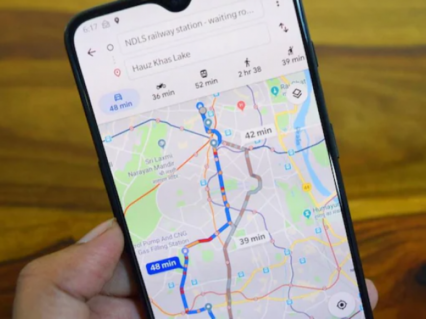 Google Maps tani llogarit edhe tarifat e udhëtimit