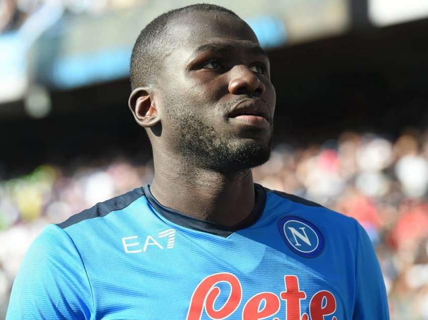 Koulibaly nuk po rinovon me Napolin