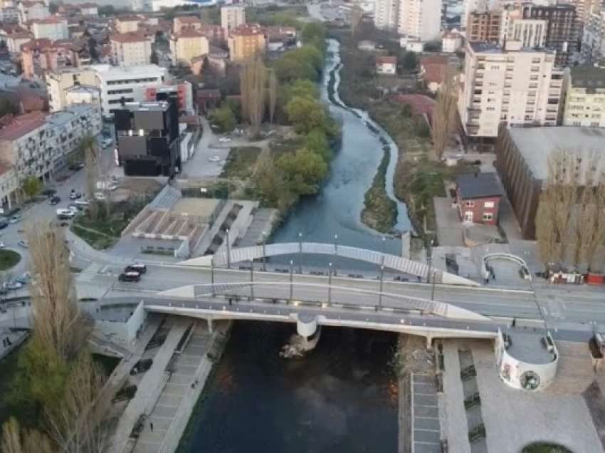 Historiku i heqjes së barrikadave dhe vendosja e “parkut të paqes” mbi urën e Ibrit