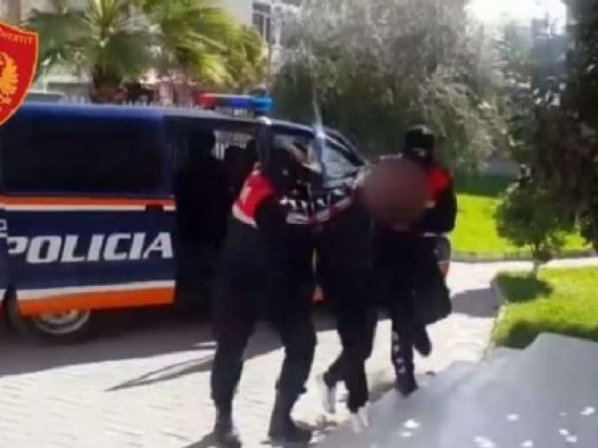 Kanosje me thikë dhe përplasje me makinë, policia vë në pranga 2 persona 