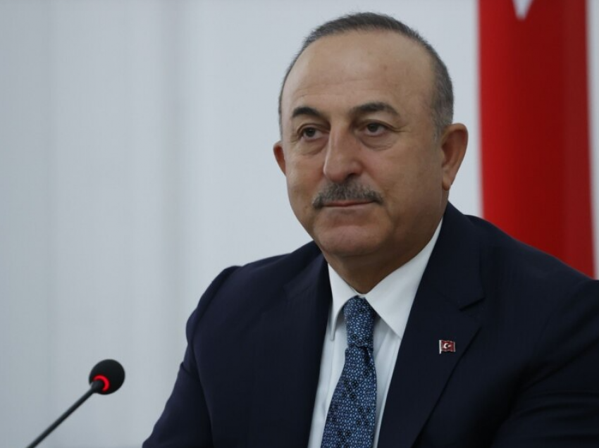 Cavusoglu: Gylenistët, pengesa më e madhe në raportet Turqi-Kosovë