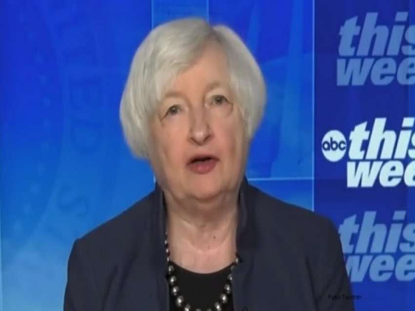 ​Yellen: Pritet ngadalësim i ekonomisë amerikane, por recesioni mund të shmanget