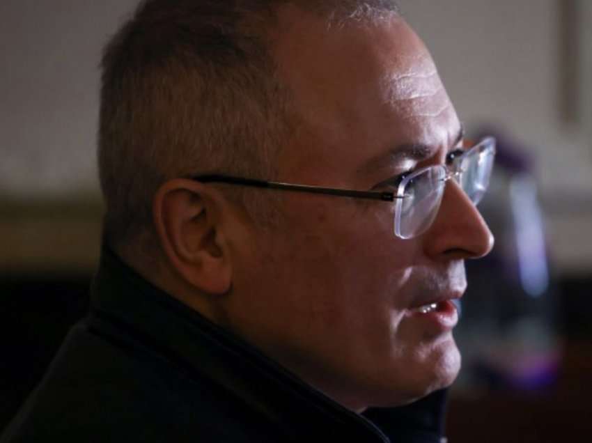 Mikhail Khodorkovsky: Putini i ka hyrë një rruge, që do të sjellë rrëzimin e tij