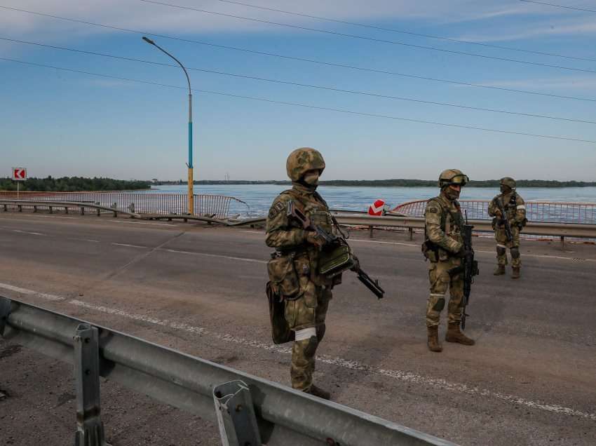 Ukrainasit që u rezistojnë rusëve pas linjave të armikut