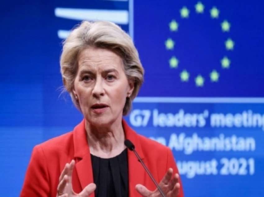 Von der Leyen: Serbia të vendosë se në anën e kujt është