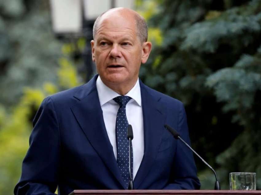 Scholz: Ukraina dhe Rusia ende larg negociatave të paqes