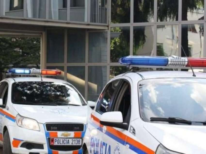 Hidhnin kartëmonedha false në treg, pas 3 bashkëpunëtorëve, arrestohet organizatori i rrjetit të falsifikimit