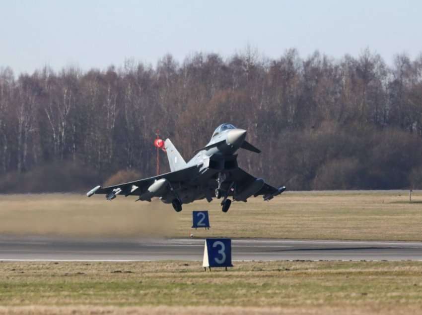 Ngriten në qiell avionët ushtarakë gjermanë, ja për ku ia mësyjnë 