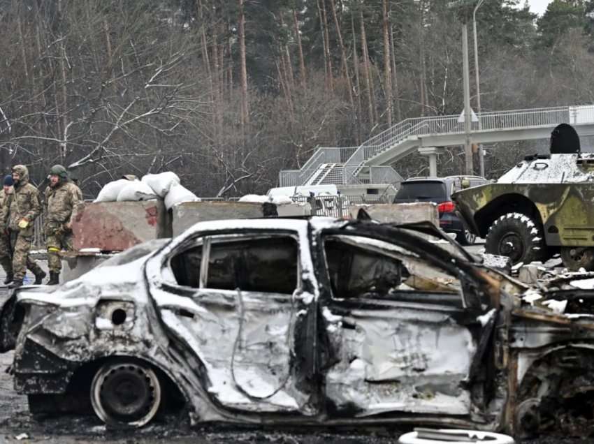 Klerikët ortodoksë rusë bëjnë thirrje për ndaljen e luftës në Ukrainë