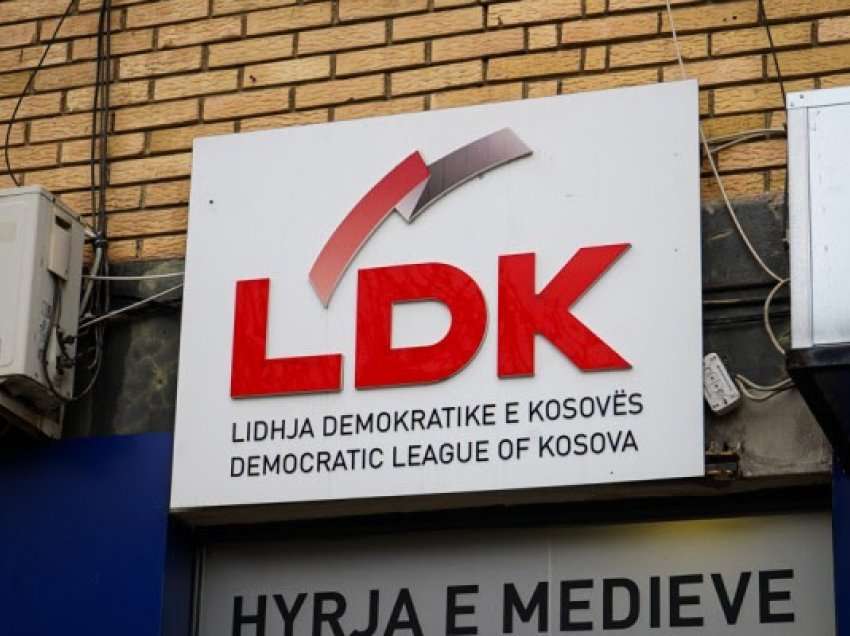 ​LDK dorëzon në Kryesinë e Kuvendit propozim-rezolutën për aplikimin e Kosovës në NATO dhe BE