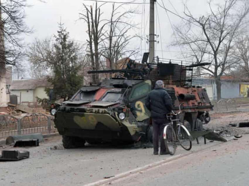 Kryebashkiaku i Khersonit: Ne jemi ende Ukrainë, ende të vendosur