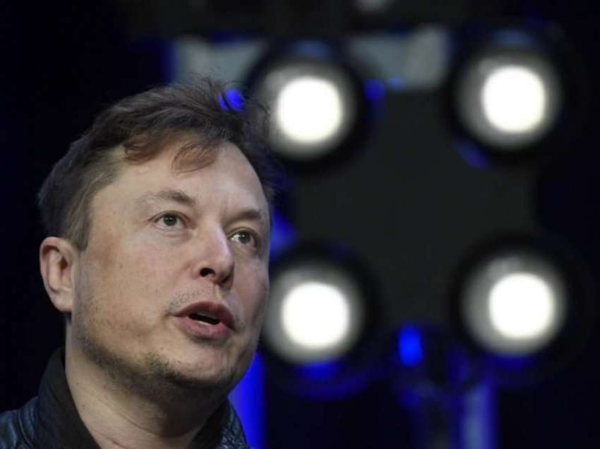 Musk lëshon një paralajmërim për ukrainasit 