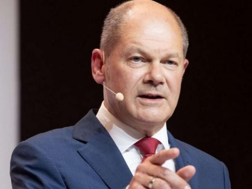 Scholz: Gjermania do t’i japë më shumë armë Ukrainës