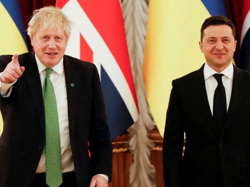 Pas Macron, Zelensky bisedë telefonike me Johnson, ja çfarë u diskutua