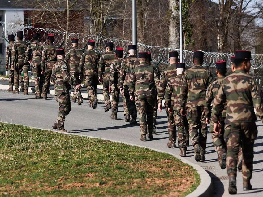 20,000 vullnetarë të huaj janë regjistruar për të luftuar në Ukrainë