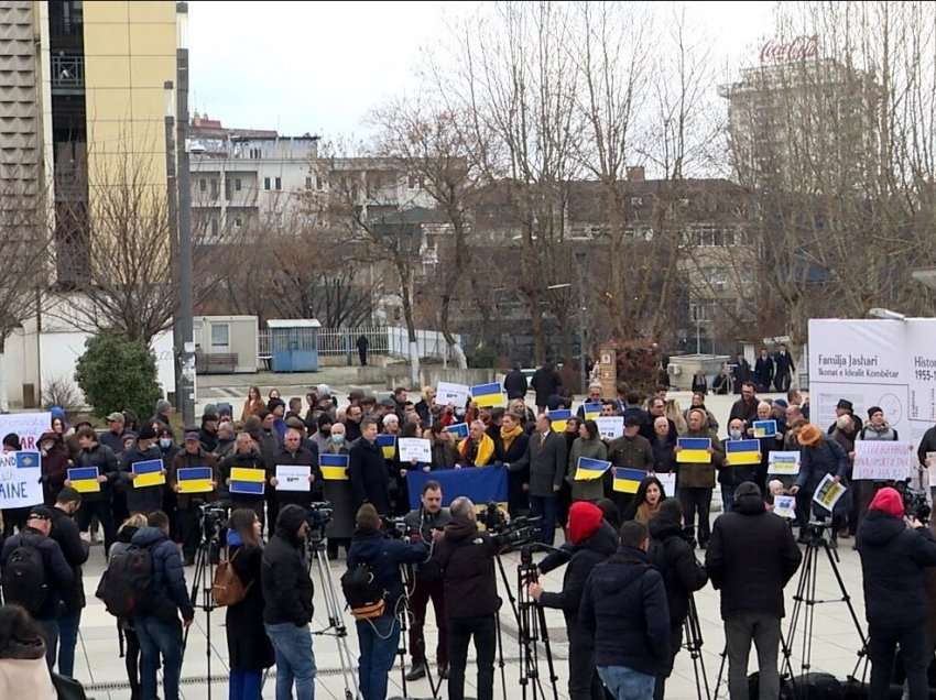 Kosova në solidaritet me Ukrainën