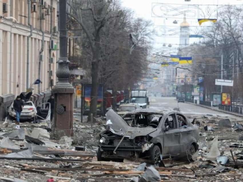 ‘Breshëri’ raketash gjatë natës/ Ukraina paralajamëron betejë të përgjakshme