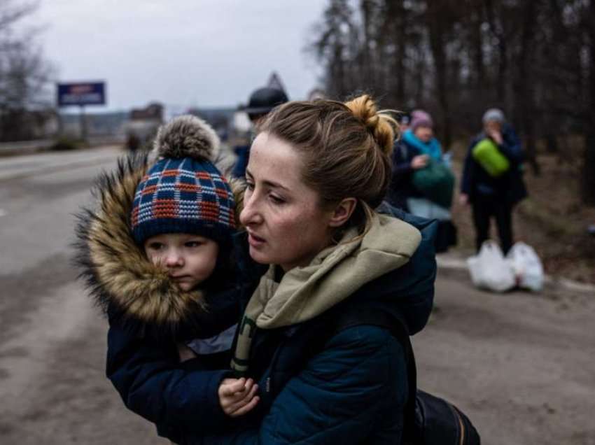 Pamje nga evakuimi i civilëve në Sumy