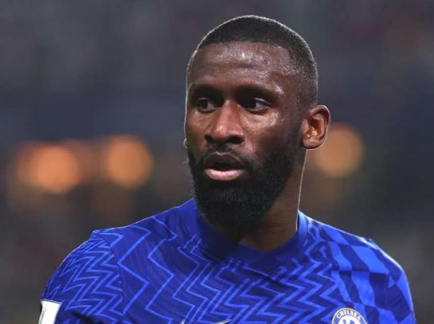 Juventusi futet në garë për Rudiger