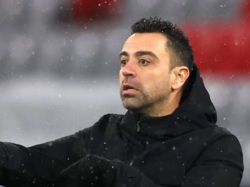 Xavi ngre zërin te Barcelona