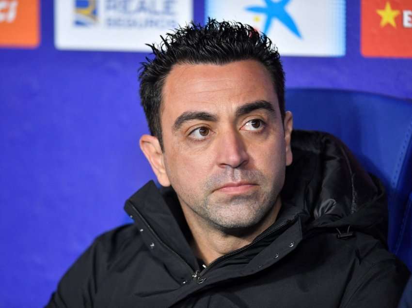 Xavi ngre zërin te Barcelona