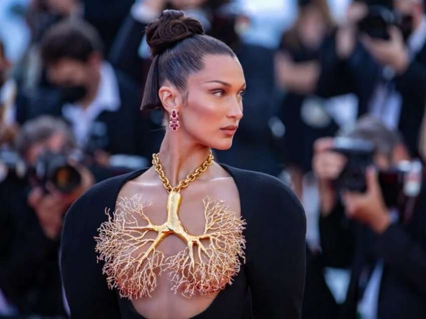 Prej vitesh akuzohet për operacione plastike, flet Bella Hadid