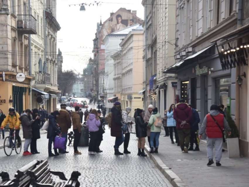 Ekonomia e Ukrainës po i mbijeton sulmit; por sa mund të vazhdojë të rezistojë?