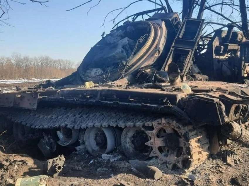 “Mirësevini në ferr”, ushtria ukrainase publikon foto të automjeteve të shkatërruara luftarake ruse