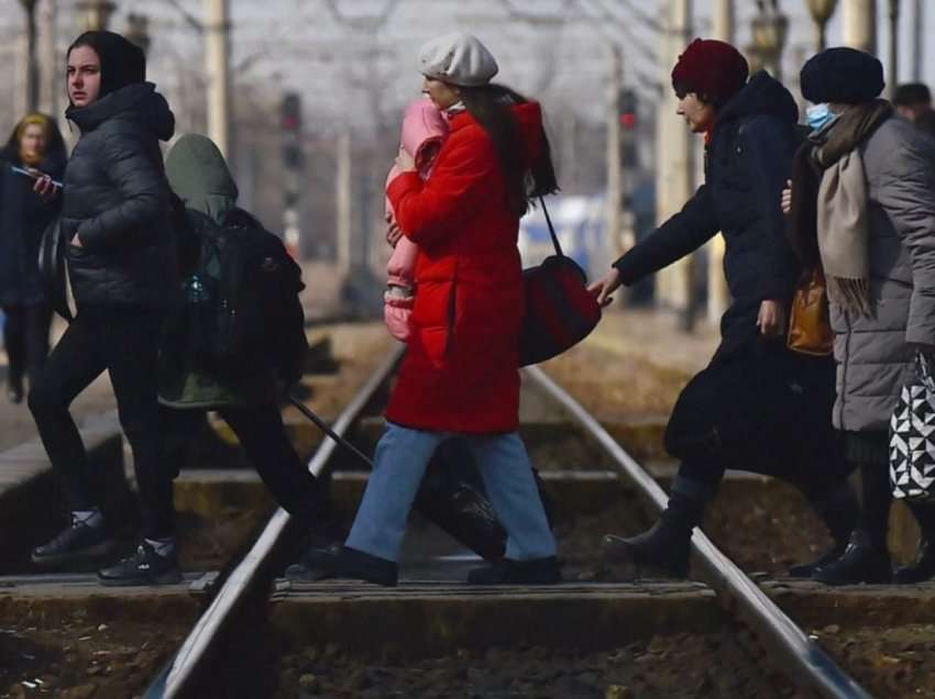 Të premten, mbi 9.000 të evakuuar nga luftimet në Ukrainë