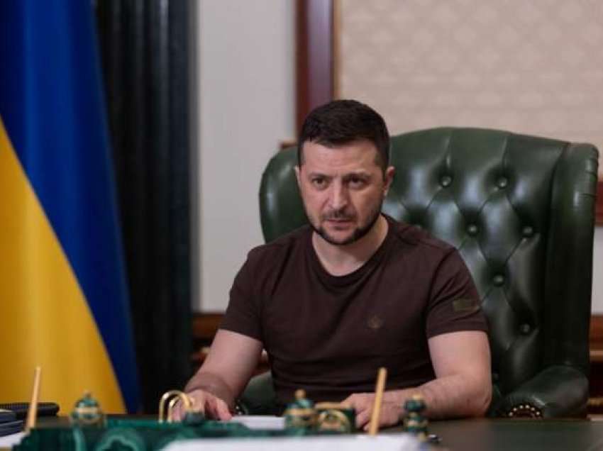 Zelensky njofton ndalimin e 11 partive pro-ruse