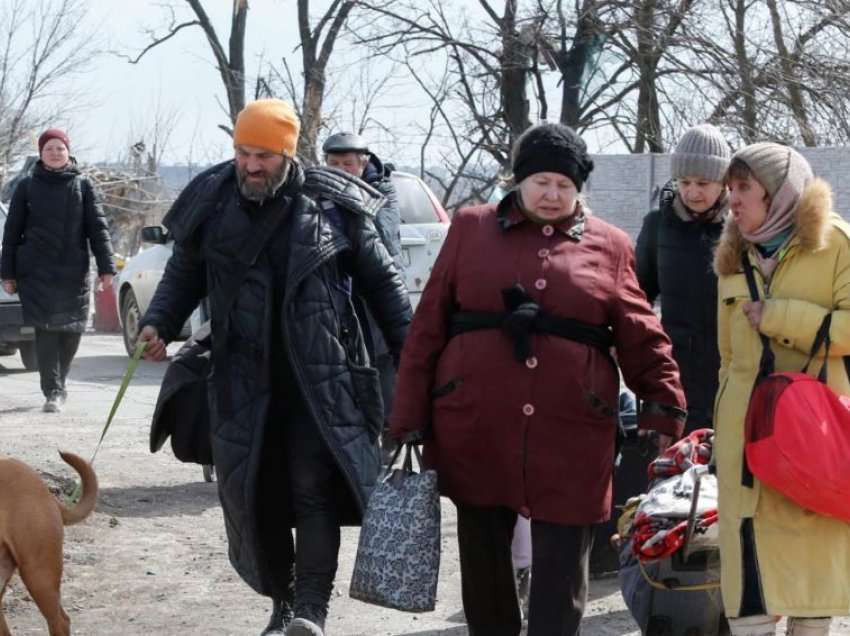 Të mbijetuarat e rrethimit nazist të Leningradit dënojnë luftën në Ukrainë