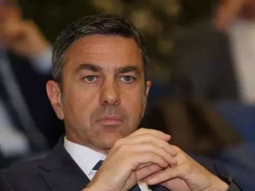 Costacurta: Ja çfarë e fundosi Italinë