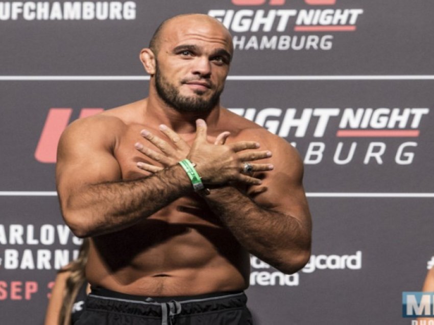 Latifi rikthehet sonte, përballet me rusin