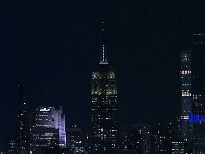 I ndalen dritat “Empire State Building” për ta shënuar Orën e Tokës