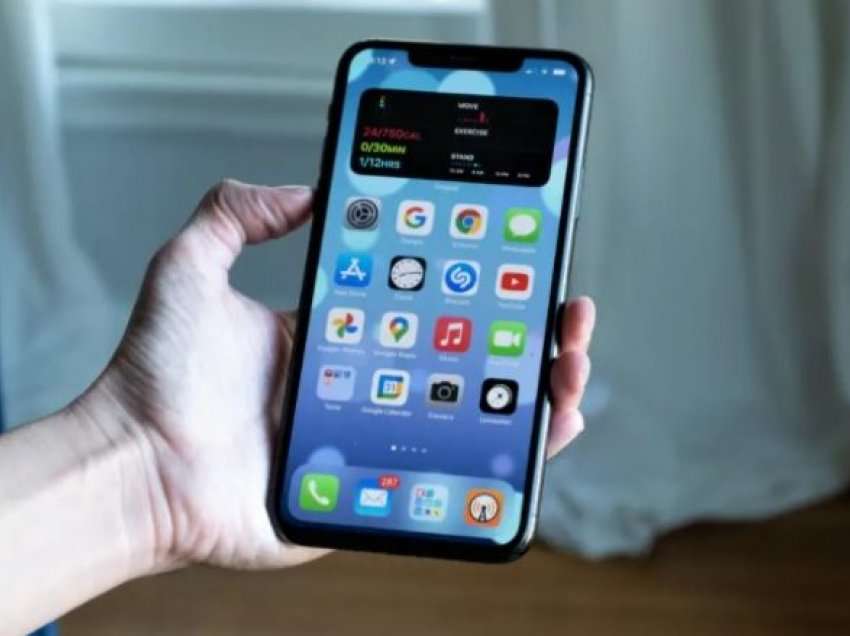 Apple do të shkurtojë prodhimin e iPhone