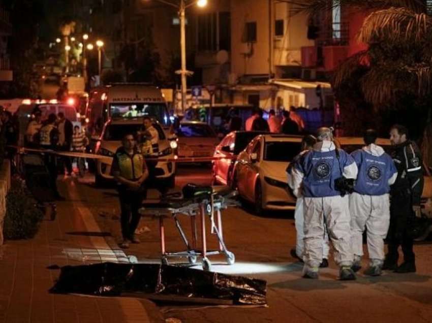 Sulmuesi i armatosur vret katër persona në Tel Aviv, pas intervenimit të policisë izraelite e pëson me jetë autori i sulmit