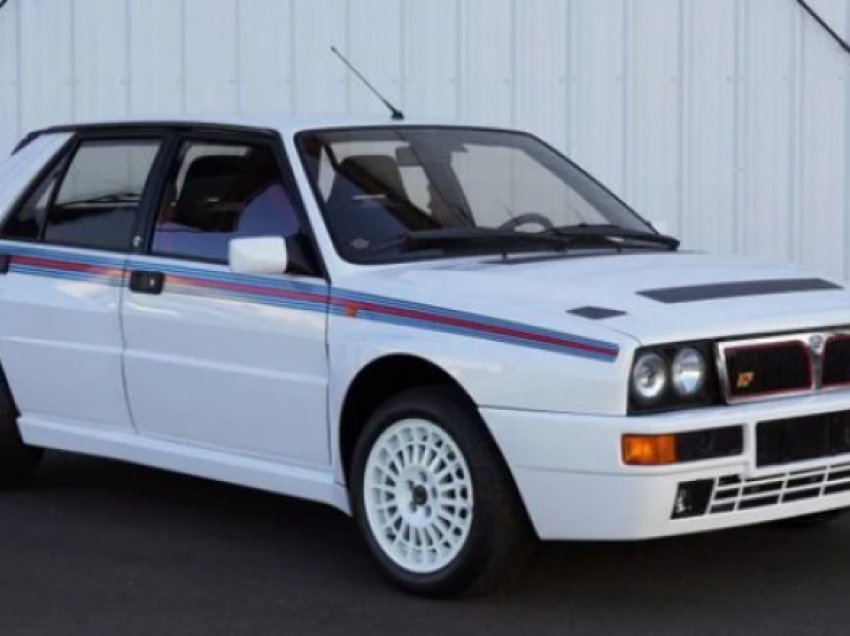 Del në ankand makina e mrekullueshme “Lancia Delta Integrale Martini” e vitit 1992