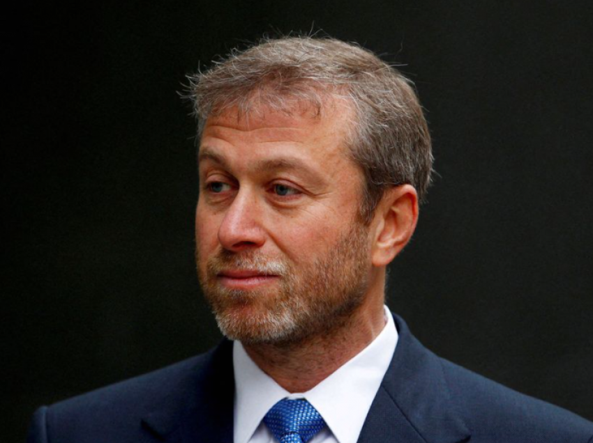 Roman Abramovich merr pjesë në bisedimet e paqes në Stamboll