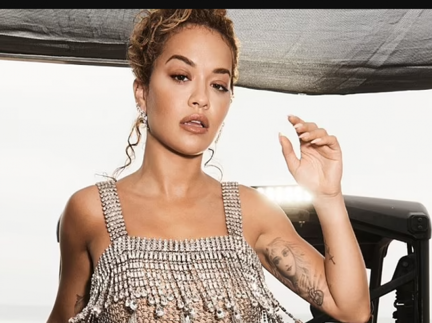 Rita Ora shfaqet joshëse në ballinën e Harper’s Bazaar