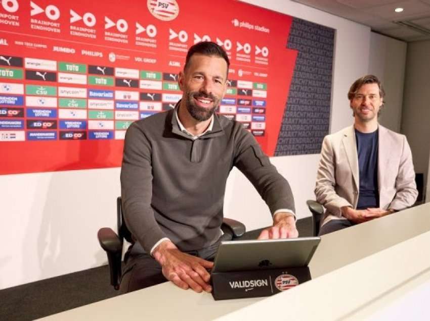 ​Zyrtare, van Nistelrooij trajner i PSV Eindhoven