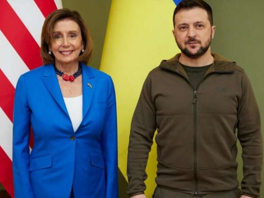 VOA/ Pelosi viziton Kievin dhe Poloninë, zotohet për mbështetje të Uashingtonit