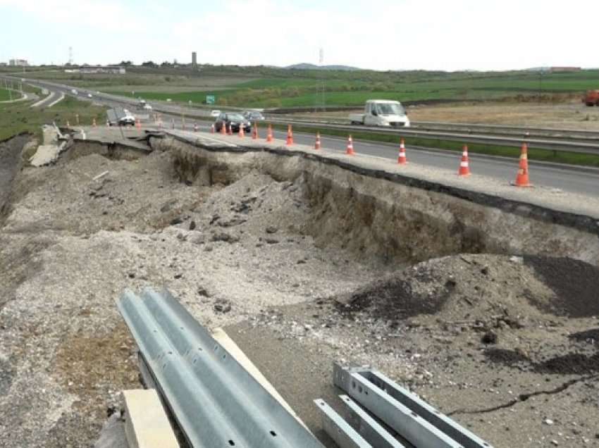 ​13 vjet nga fillimi punimeve në magjistralen Prishtinë-Mitrovicë, qytetarët shprehen të mllefosur