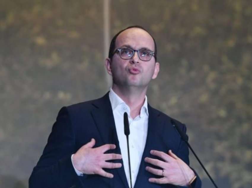 Bushati pas takimeve në Berlin: Dialogu duhet finalziohet me një marrëveshje me njohje reciproke