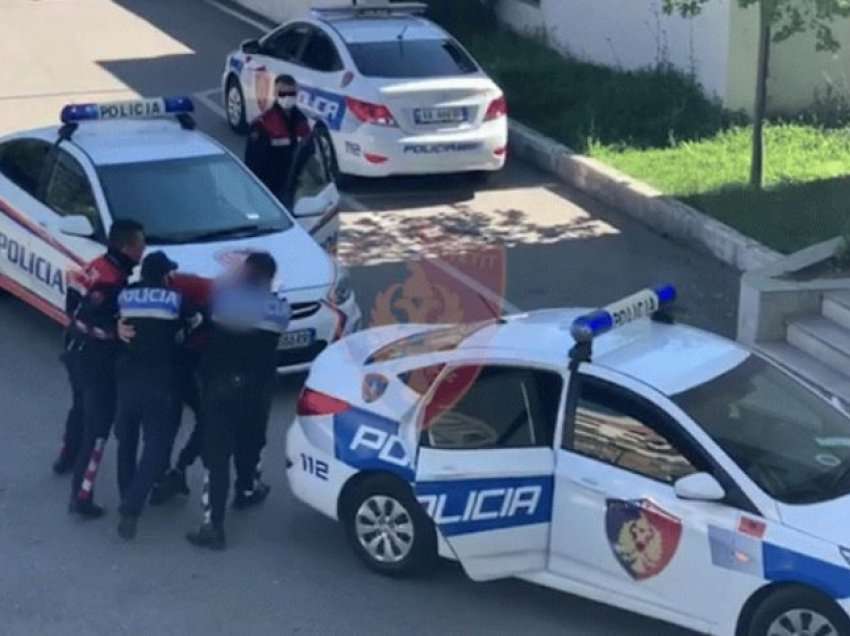 Arrestohen dy persona në Fier, shpërndanin heroinë me doza të gatshme