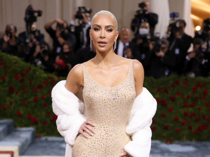 Trajneri i Kim Kardashian u përgjigjet kritikave për humbjen e peshës së saj për Met Gala 2022