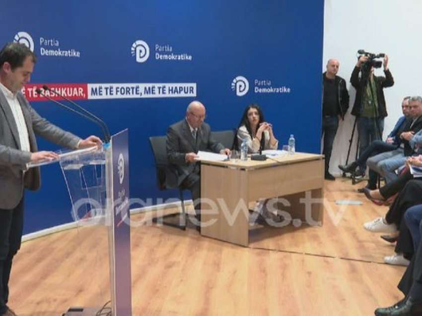 Konstituohet Këshilli Kombëtar i PD, miratohet projekt-rezoluta për zgjedhjen e Presidentit