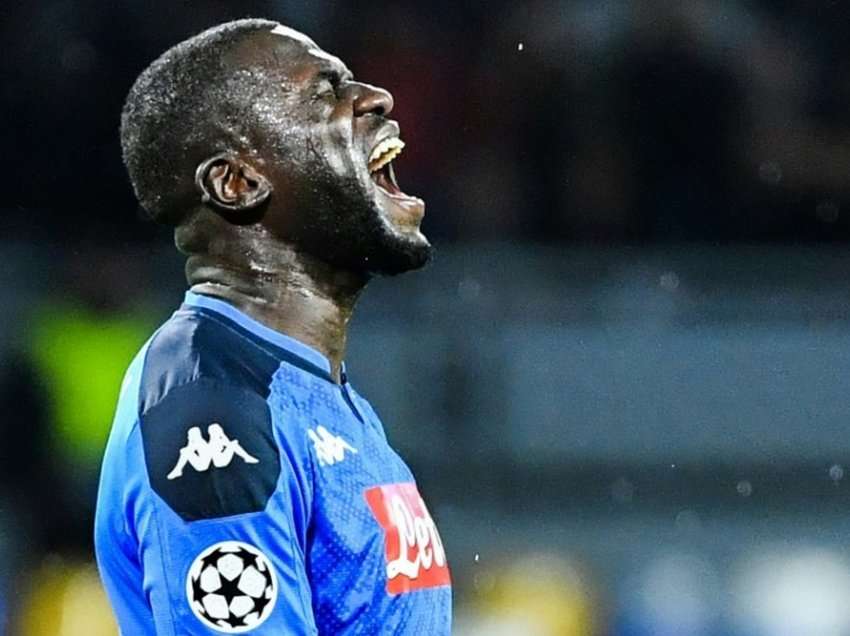 Koulibaly i është ofruar Chelseat 